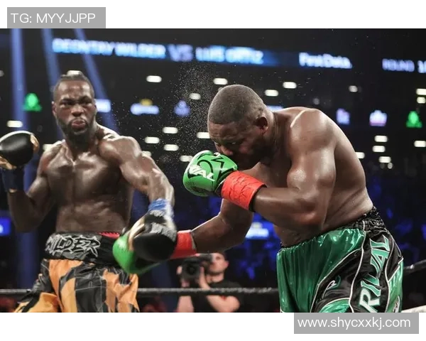 奥提兹与洛佩兹巅峰对决谁将赢得拳坛荣耀之战 奥提兹与洛佩兹巅峰对决谁将赢得拳坛荣耀之战