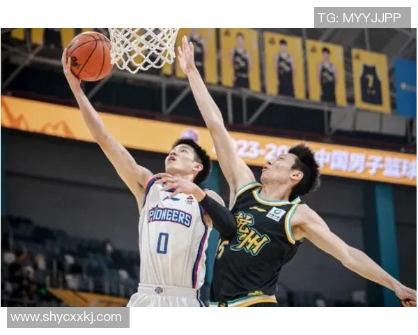 张庆鹏:从篮球场上的拼搏到人生舞台的蜕变与成长之路 张庆鹏:从篮球场上的拼搏到人生舞台的蜕变与成长之路