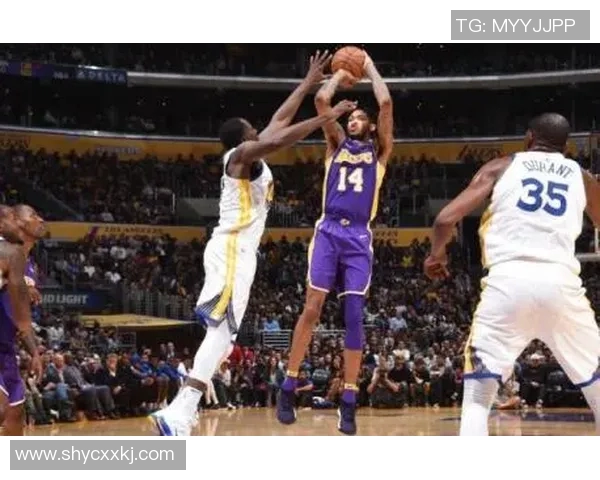 布兰登英格拉姆的成长之路与未来篮球发展的无限可能 布兰登英格拉姆的成长之路与未来篮球发展的无限可能