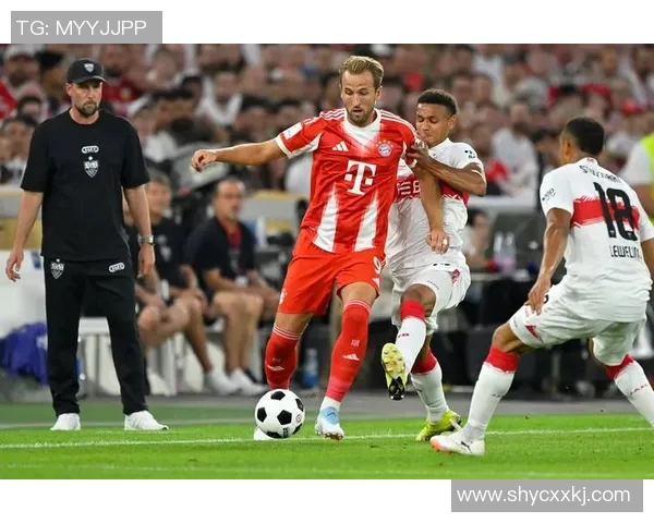 拜仁与马竞激战四点整谁能在欧冠赛场上笑到最后