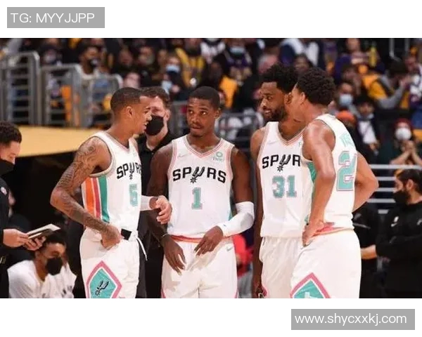 湖人队与魔术队激战成和最终比分揭晓引发球迷热议 湖人队与魔术队激战成和最终比分揭晓引发球迷热议