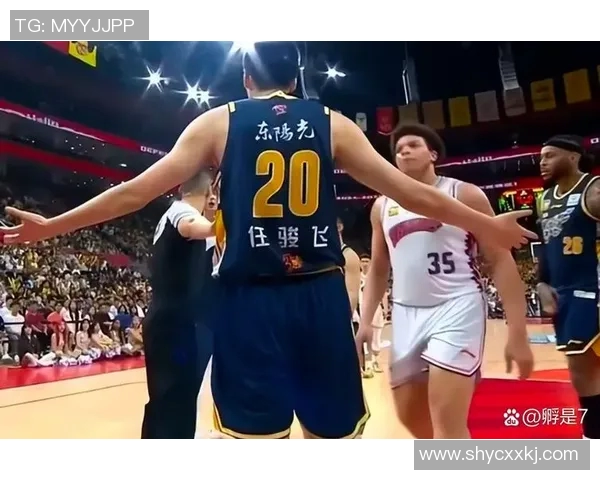 吴冠希的篮球之路:从青涩少年到CBA明星球员的成长历程 吴冠希的篮球之路:从青涩少年到CBA明星球员的成长历程